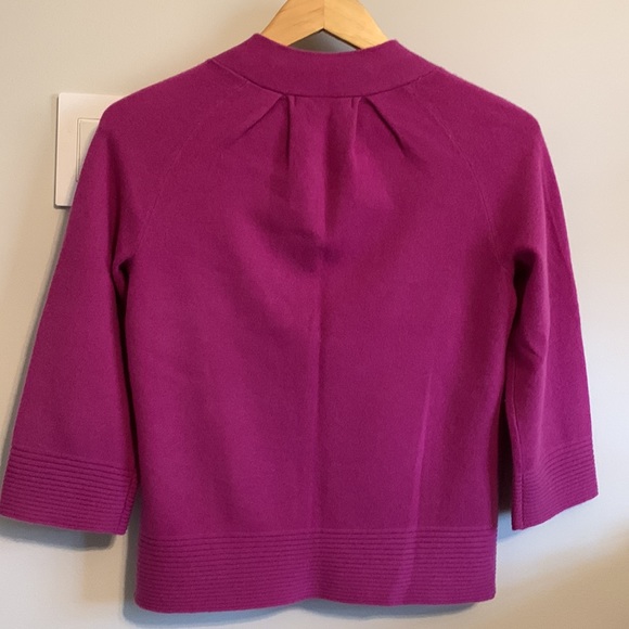 SOLD  2-ply cashmere sweater with 3/4 length sleeves - Picture 3 of 5